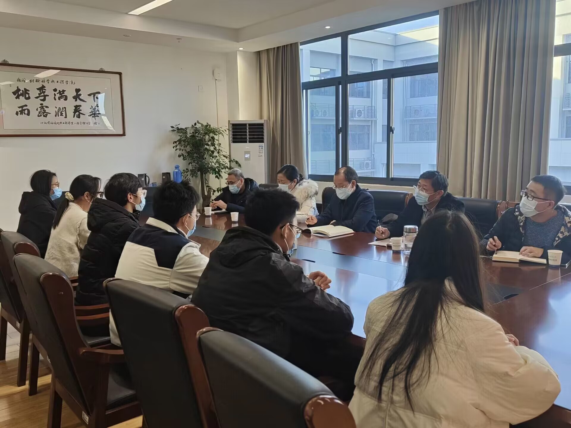 1671027276137970.jpg 学生座谈.jpg